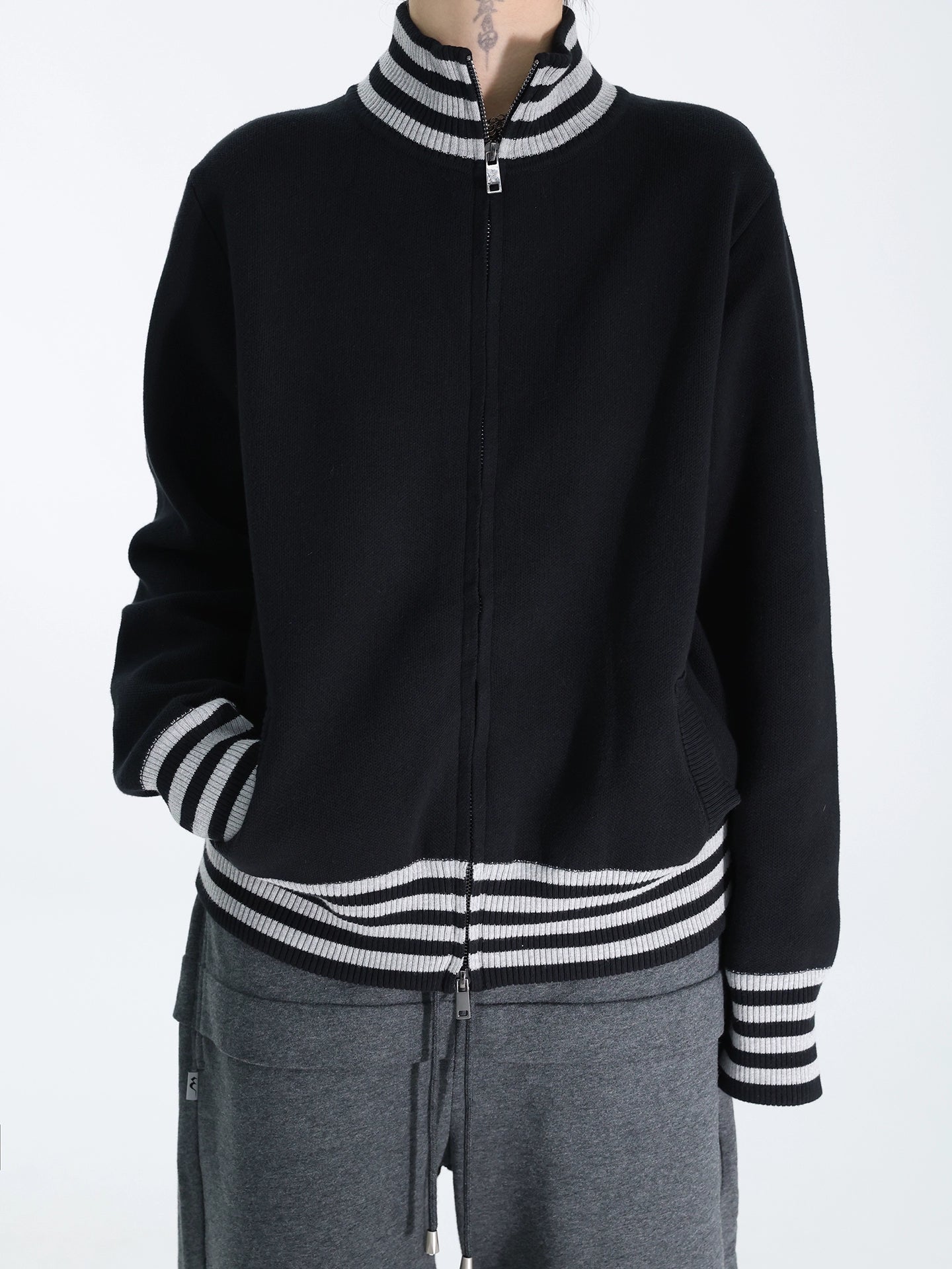 BORDER TRACK JACKET