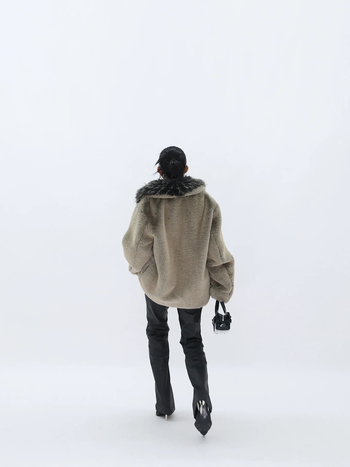 THICK FUR COLLAR COAT