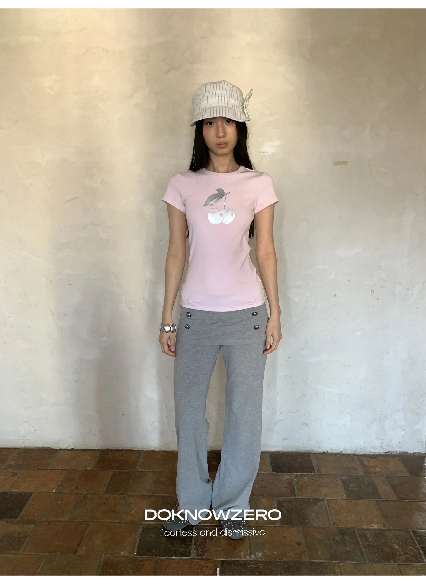 FITTED VERSATILE STRAIGHT-LEG PANTS