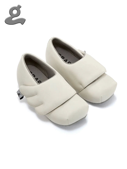 BEIGE VELCRO LOAFERS WITH WINGS