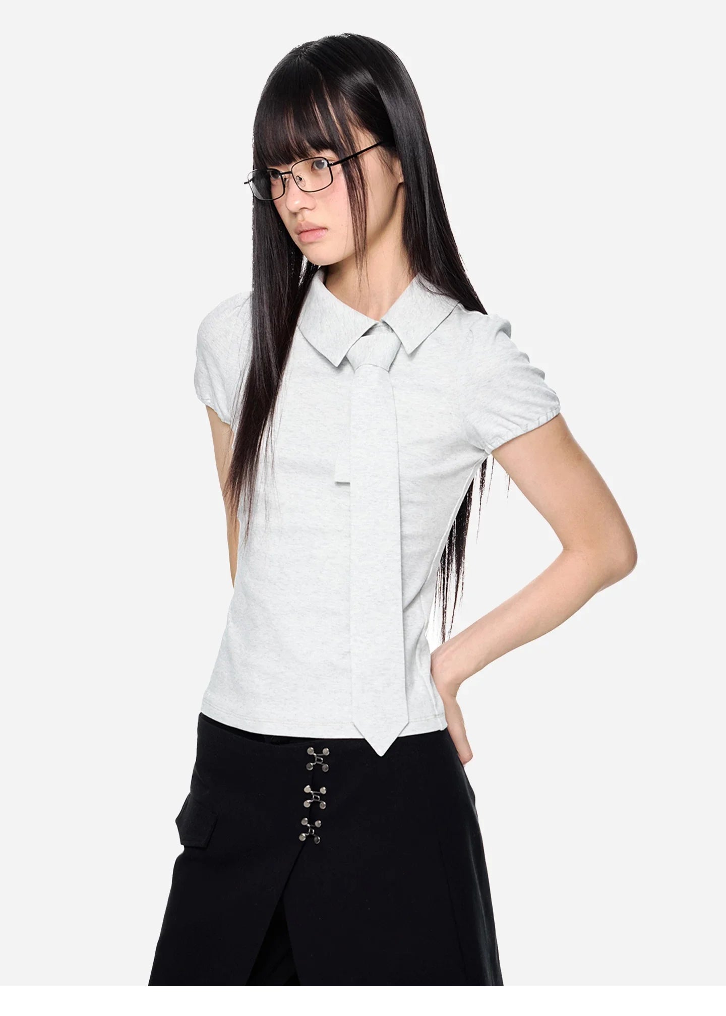V-NECK PUFF-SLEEVE TOP