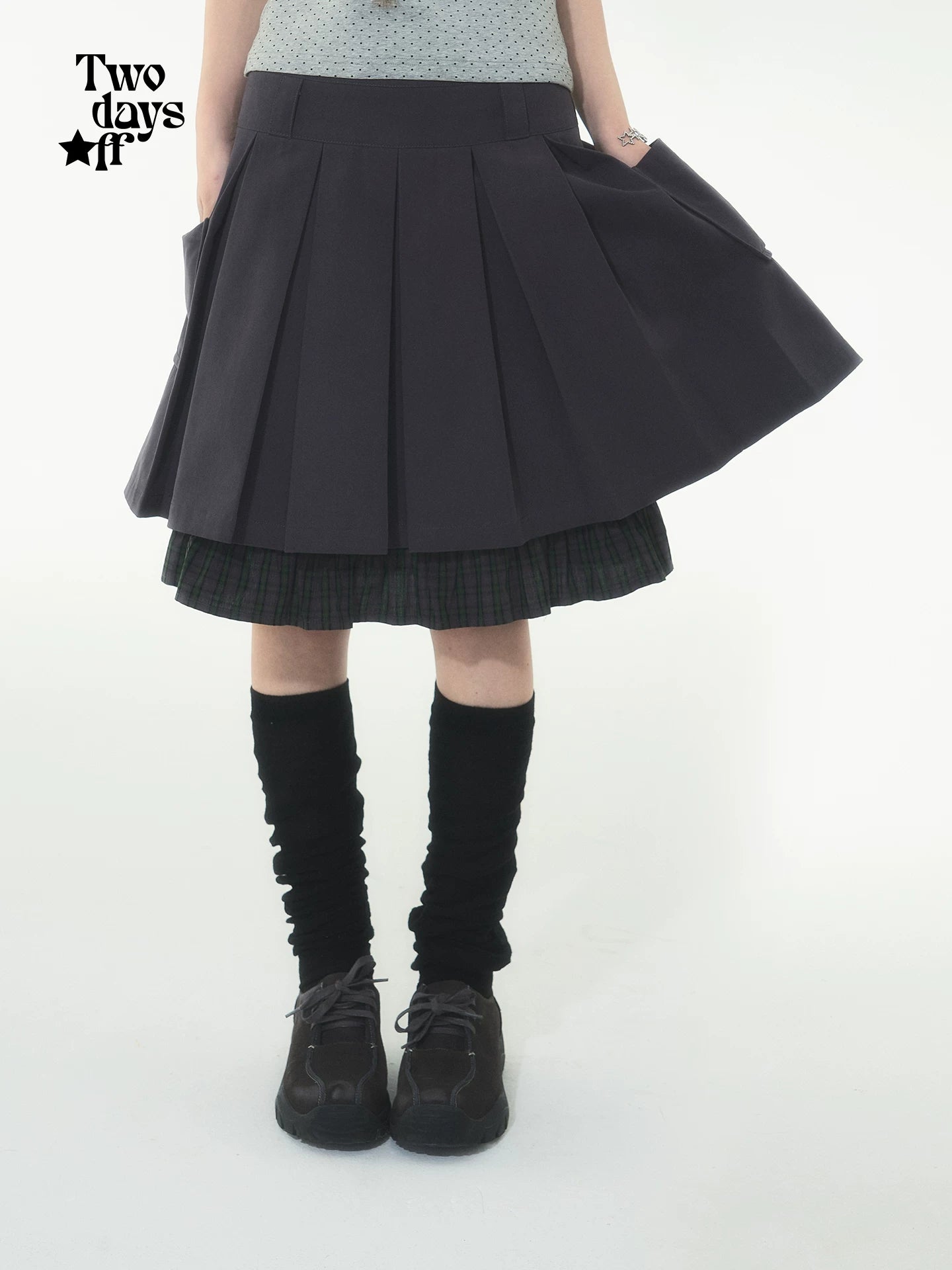 HIGH WAIST PLEATED SKIRT