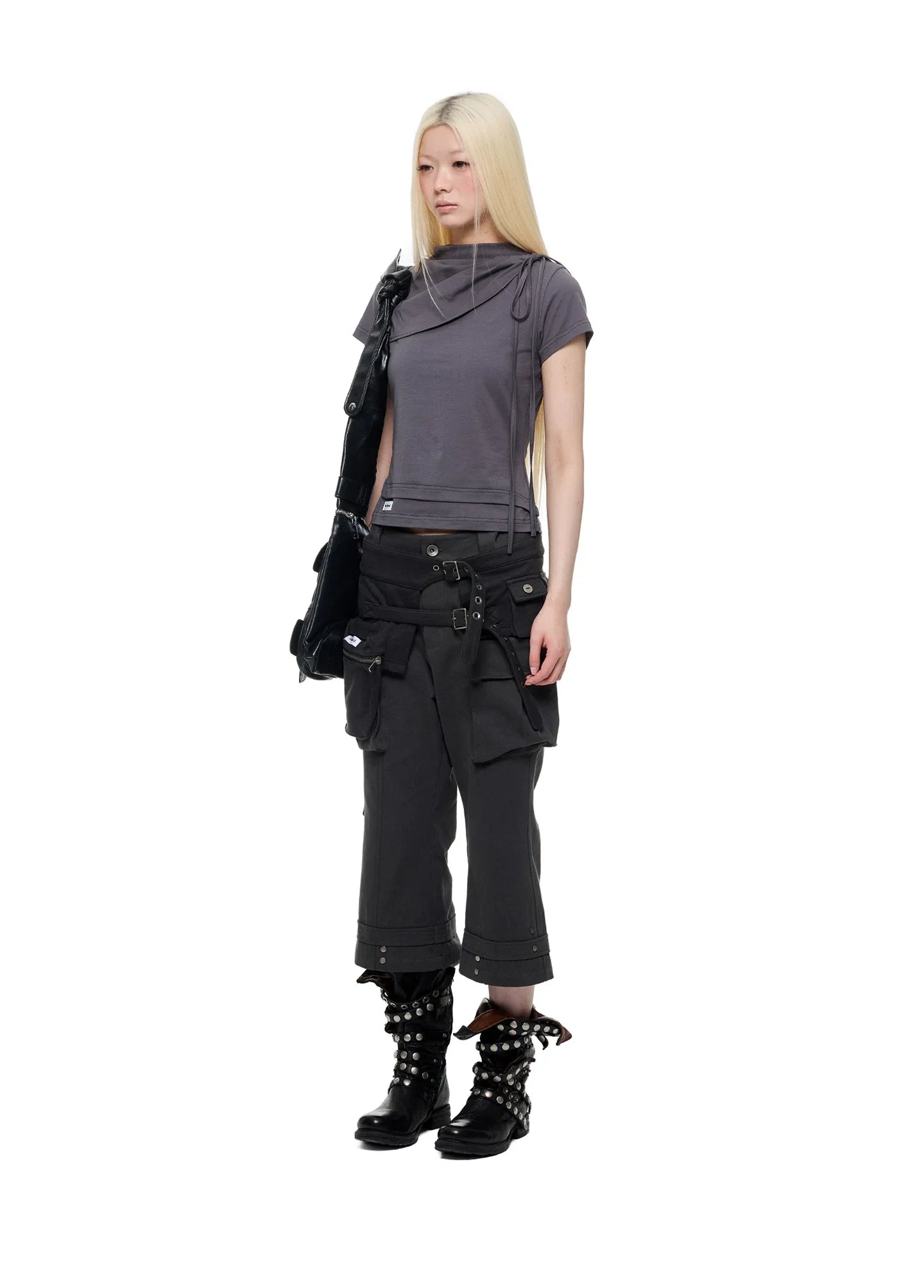 HIGH-NECK SLIMMING T-SHIRT
