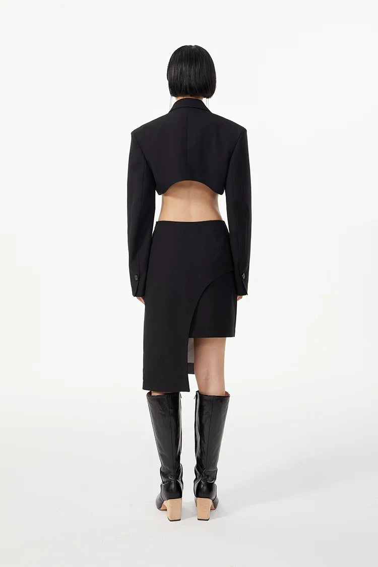 LAYERED SKIRT WITH CURVED HEM