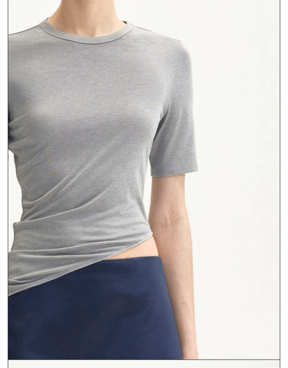 FLORAL ASYMMETRICAL HEM T-SHIRT