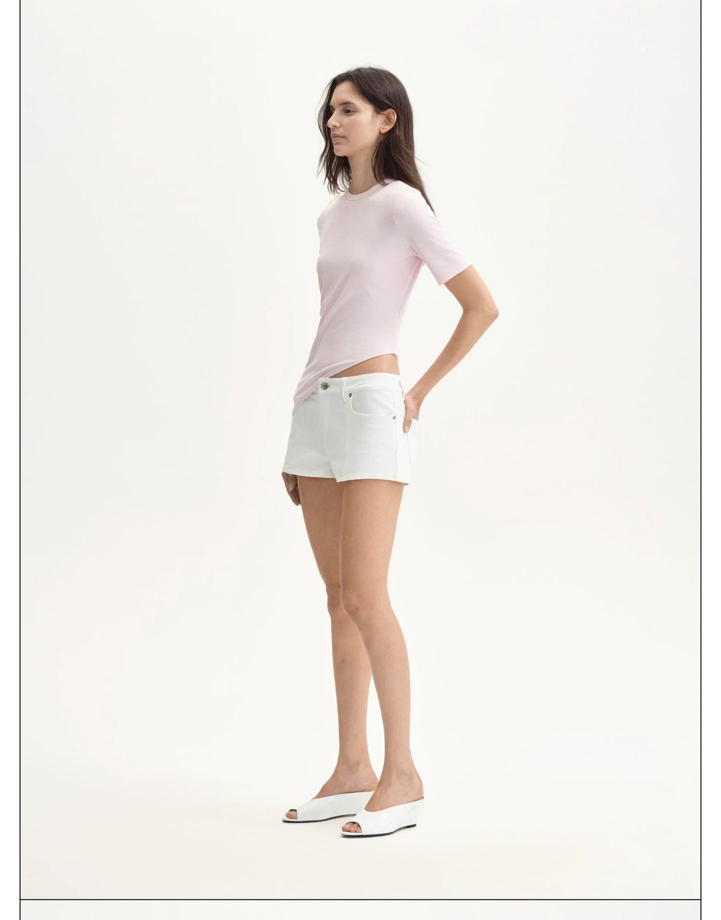 FLORAL ASYMMETRICAL HEM T-SHIRT
