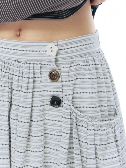 BUTTON FRONT WAVE SKIRT