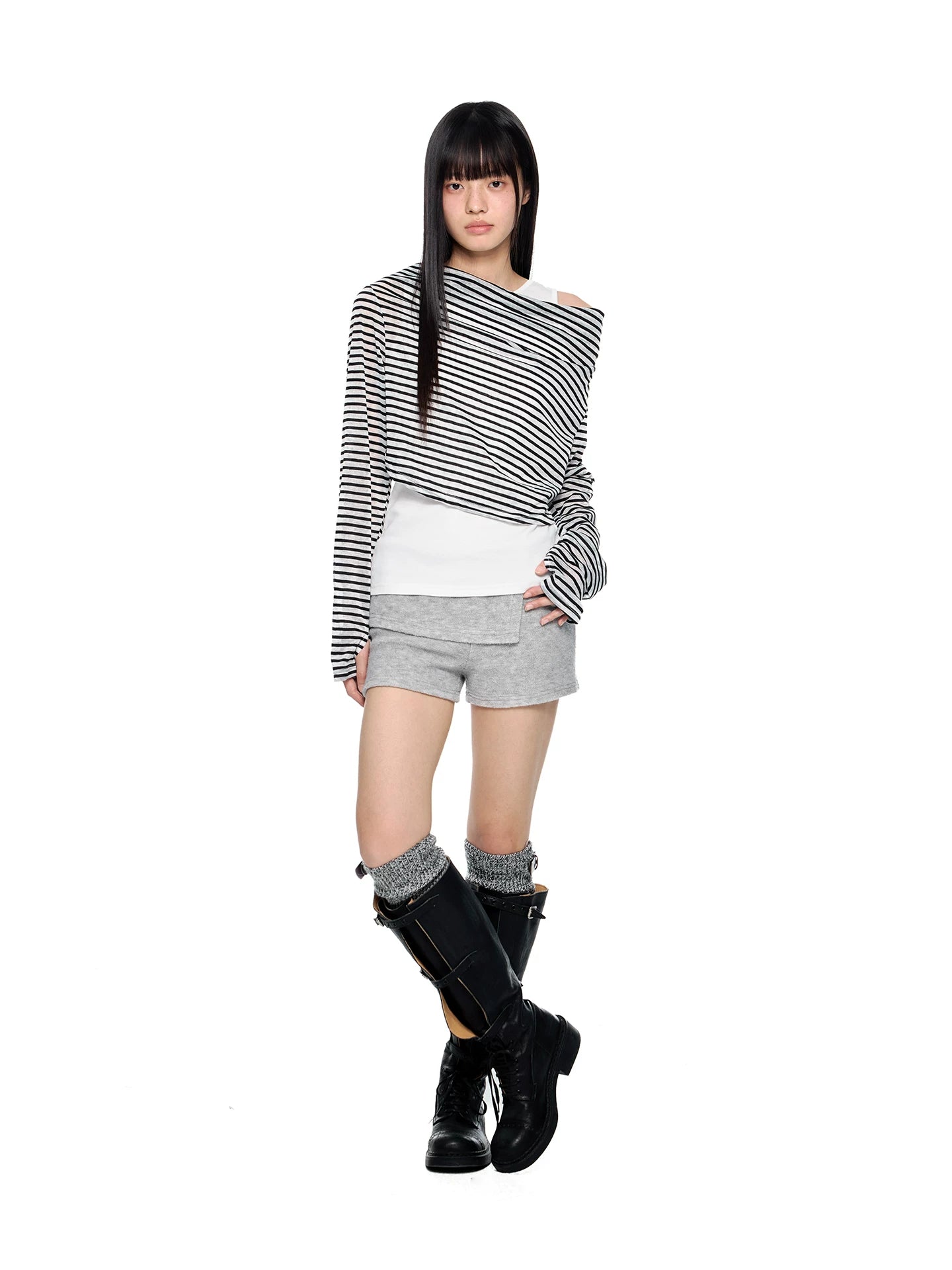 LOW WAIST SWEAT SHORTS